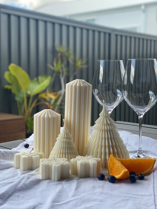 How to Style a Christmas Dining Table with Candles