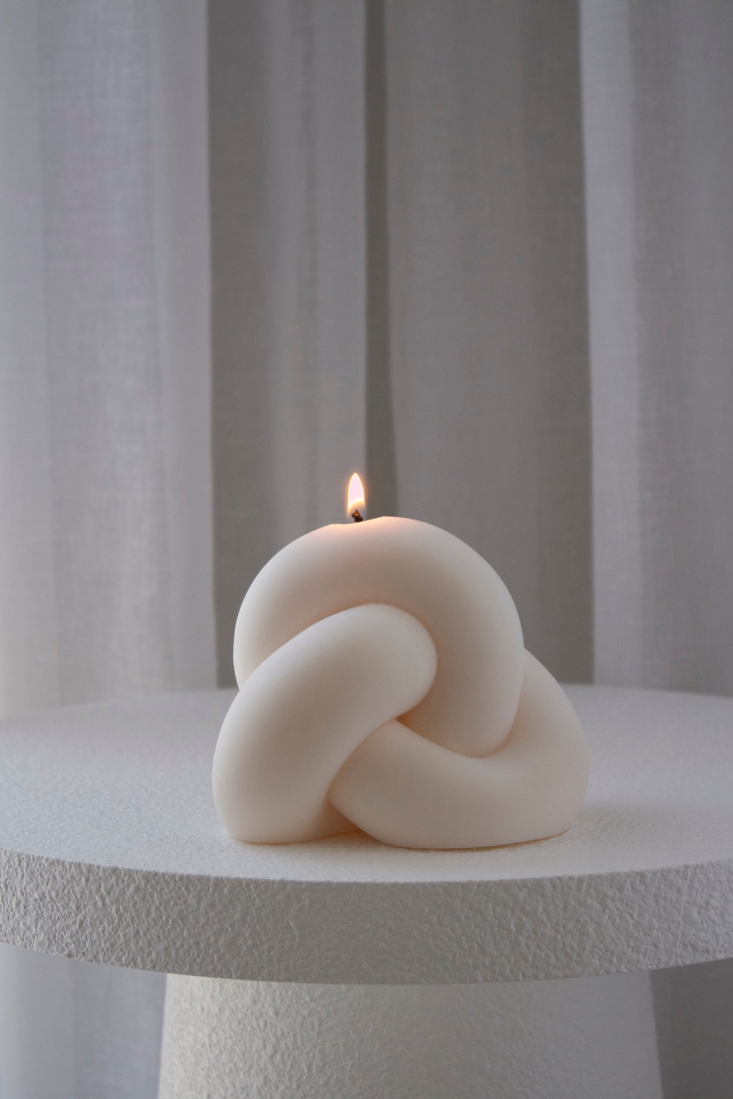 Knot candle | eco friendly candles | non toxic candles | soy wax candles | gift ideas | housewarming gift ideas 
