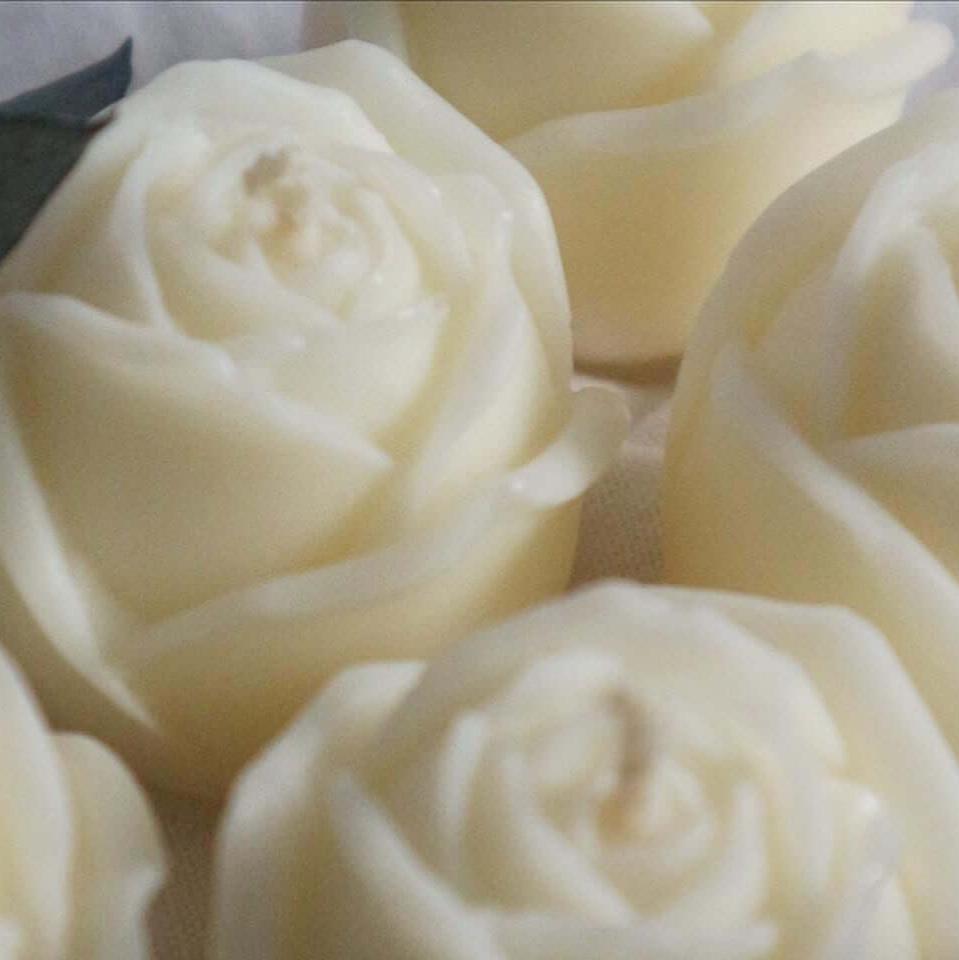 simple rose flower candle