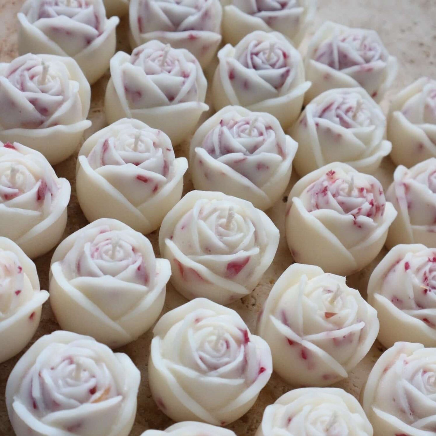 Rose candle infused with rose petals for wedding favour ideas